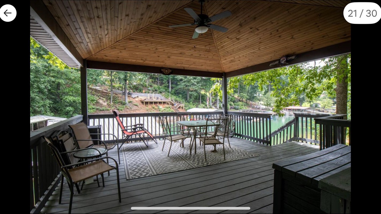Photo of Patio Balcony in Seneca