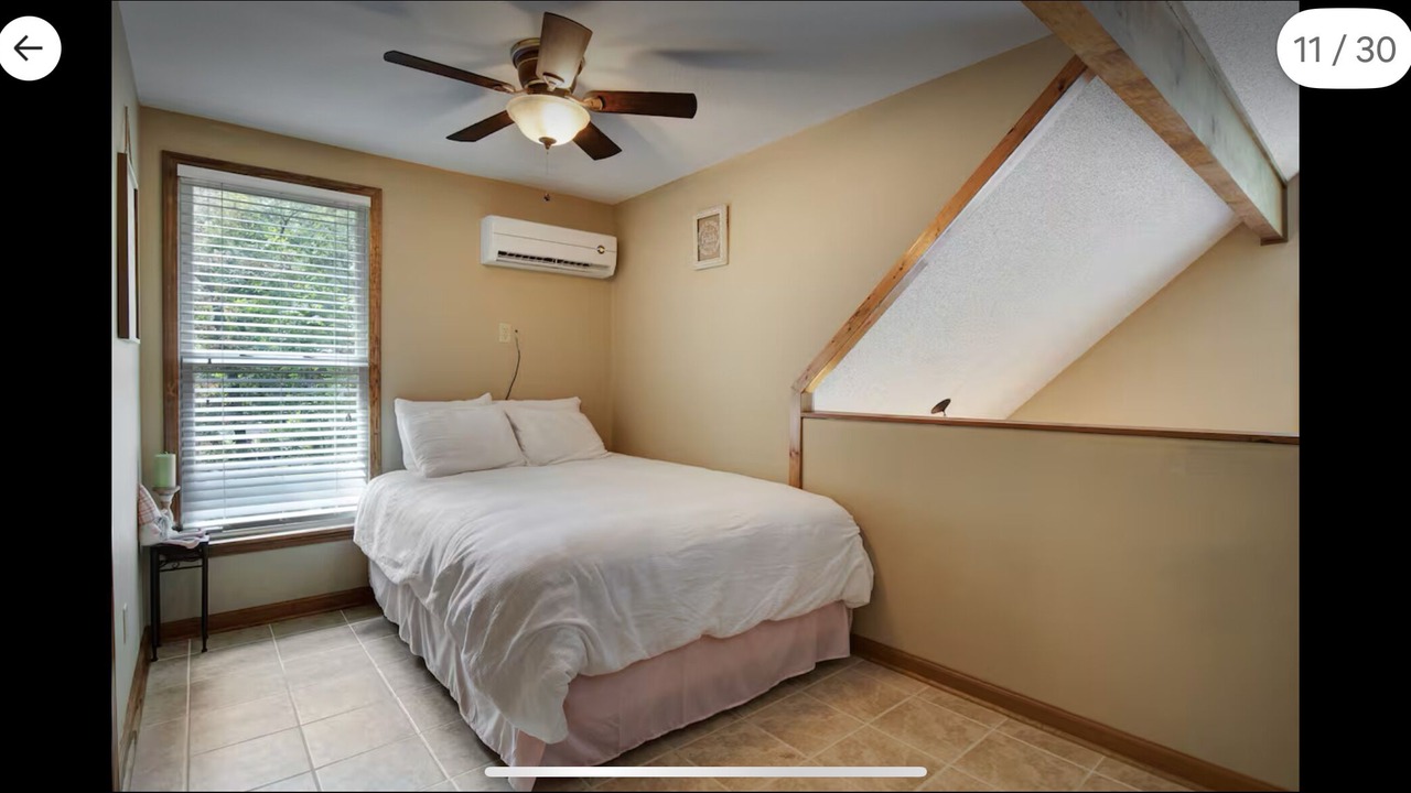 Photo of Bedroom in Seneca