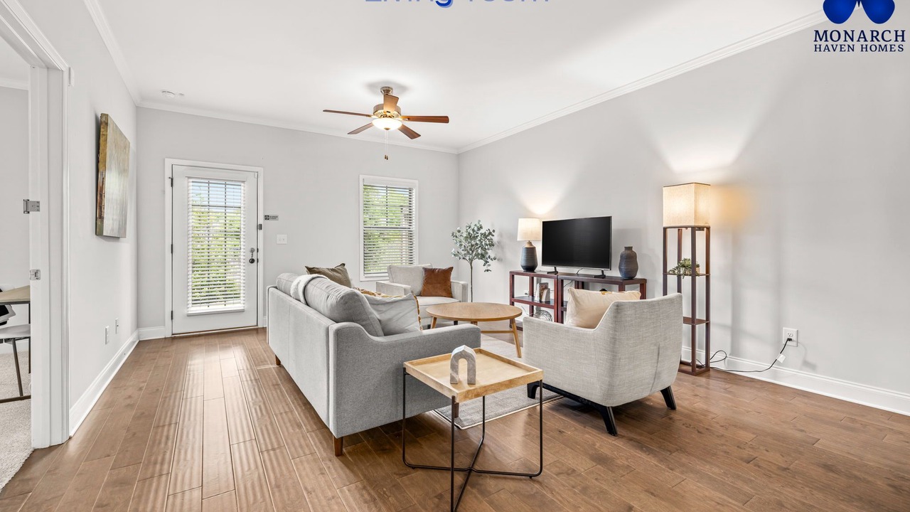 Photo of Livingroom in Gainesville