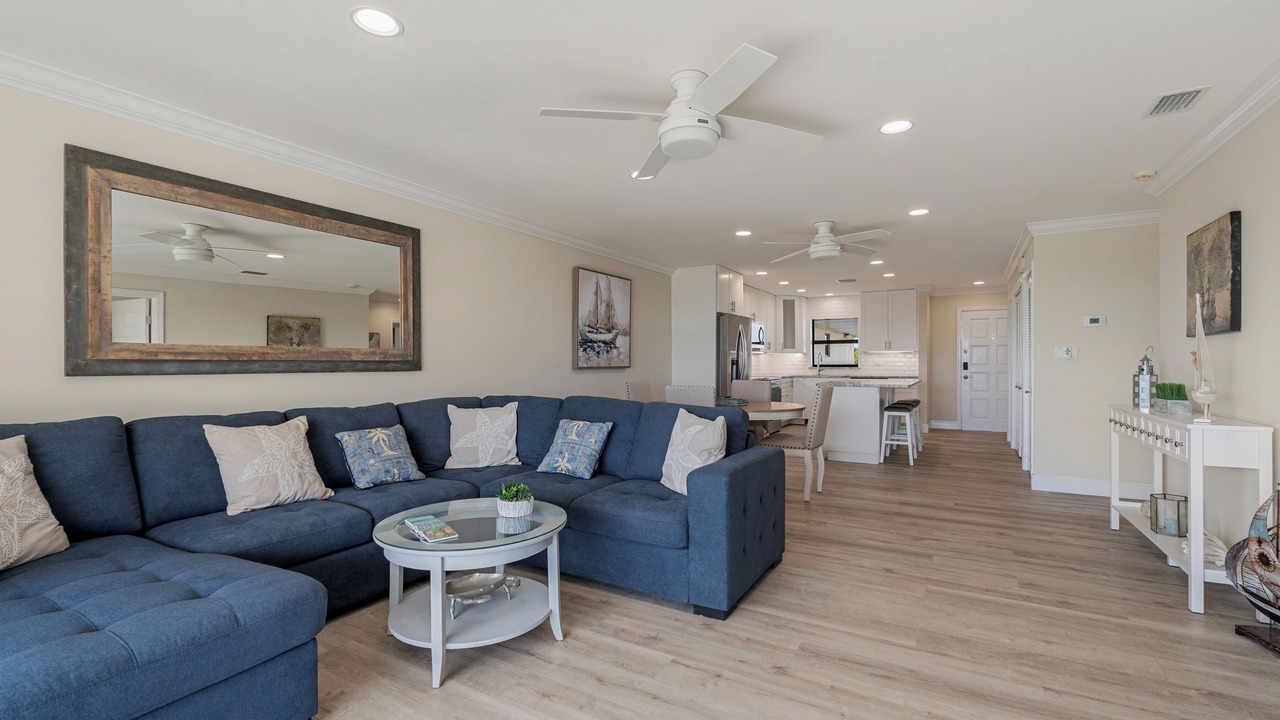 Photo of Livingroom in Indian River Shores