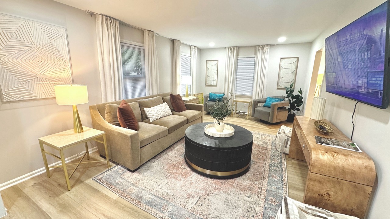 Photo of Livingroom in Southwest Raleigh