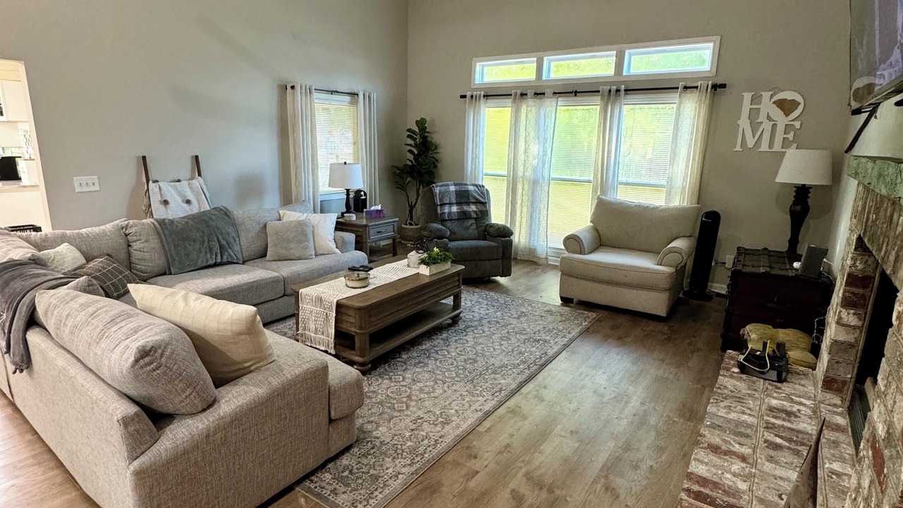 Photo of Livingroom in Moncks Corner