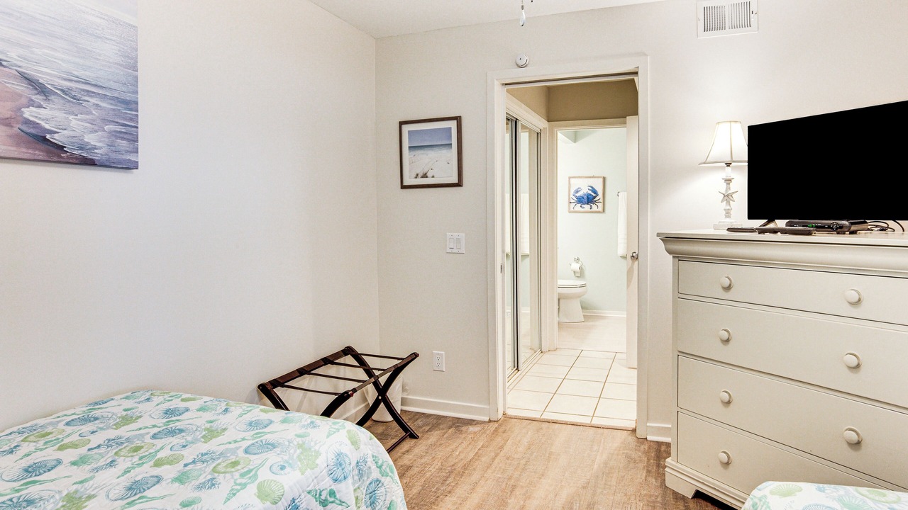 Photo of Bedroom in Beachwalk