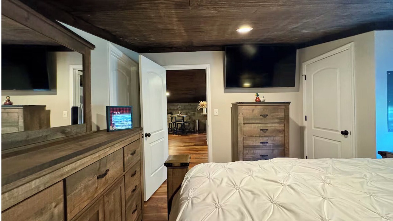 Photo of Bedroom in Benson