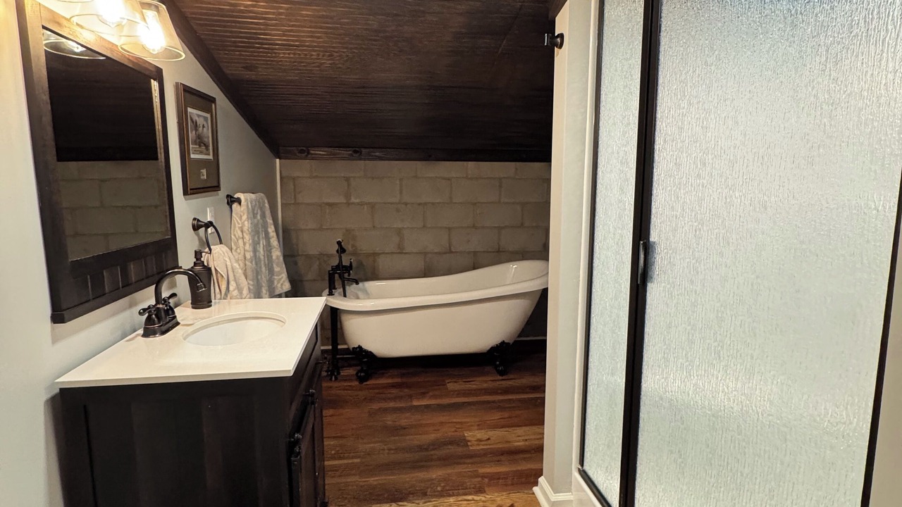 Photo of Bathroom in Benson