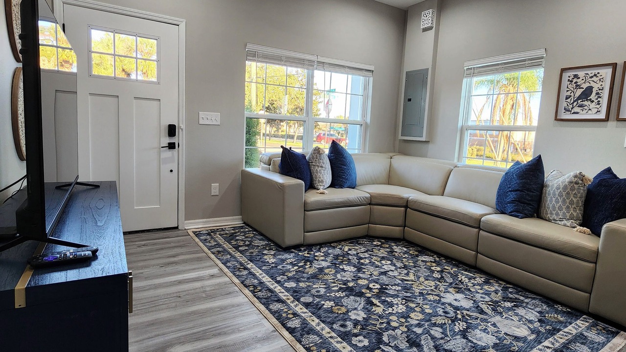 Photo of Livingroom in Plant City
