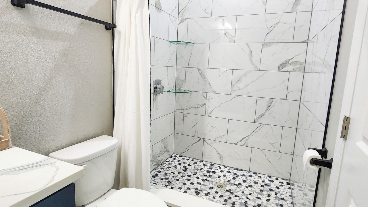 Photo of Bathroom in Plant City