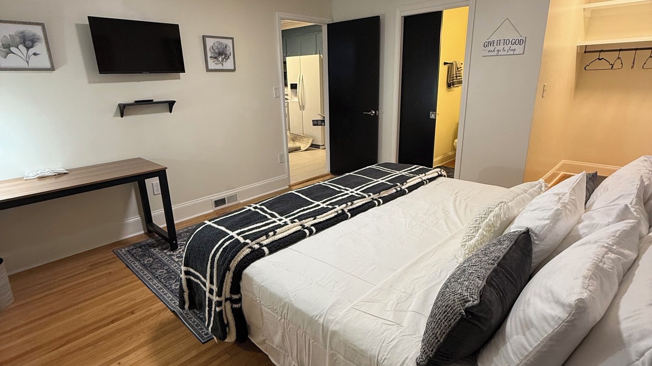 Photo of Bedroom in Mint Hill