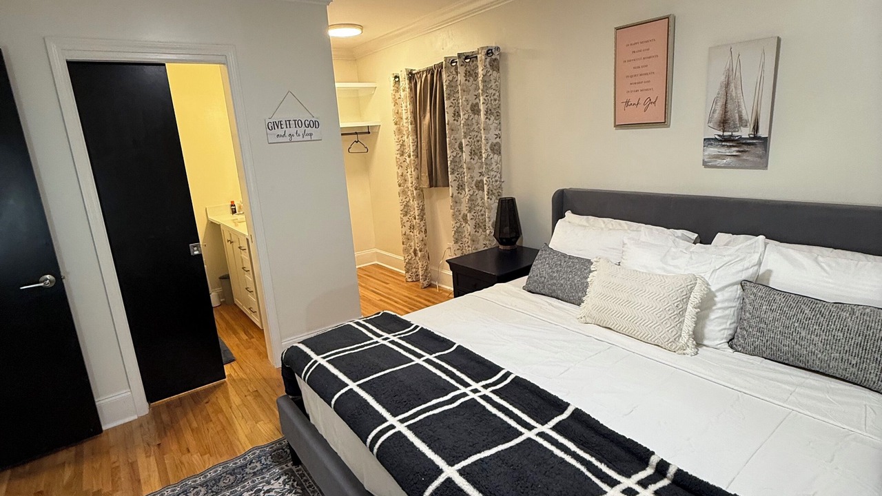 Photo of Bedroom in Mint Hill