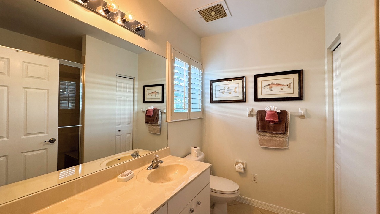 Photo of Bathroom in Goodland