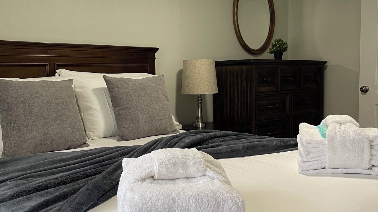 Photo of Bedroom in Isle of Hope Historic District