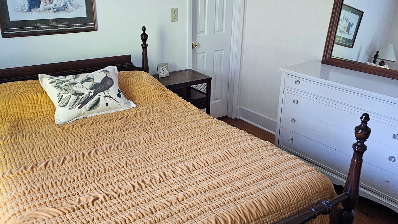 Photo of Bedroom in Lydia