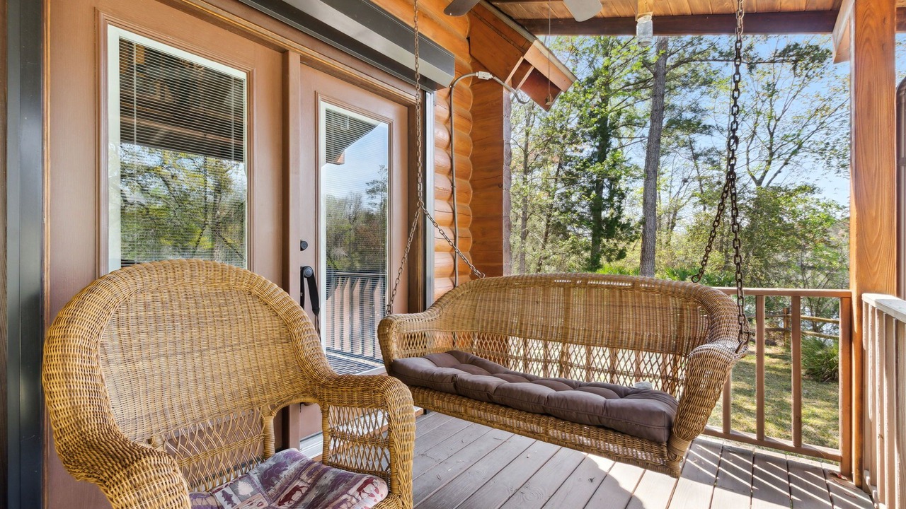 Photo of Patio Balcony in Camden County