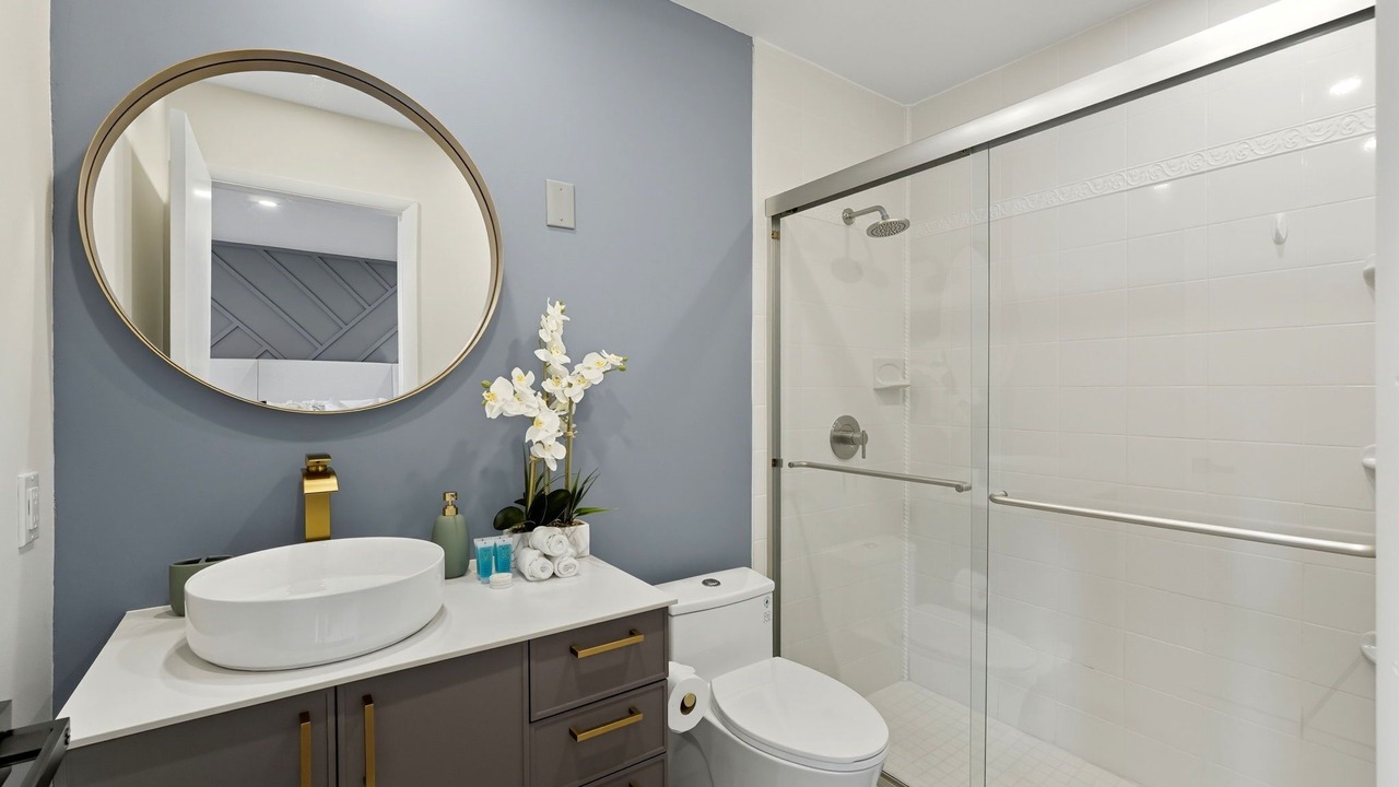 Photo of Bathroom in Cypress Gardens