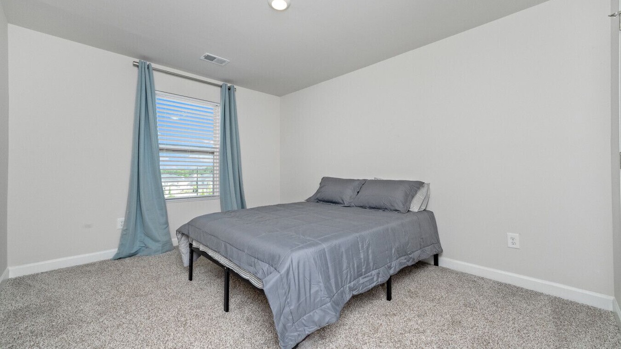 Photo of Bedroom in Moore