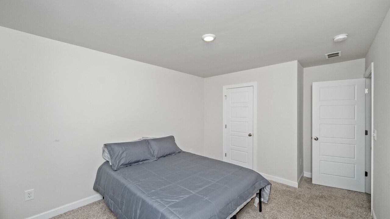Photo of Bedroom in Moore