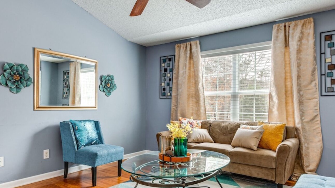 Photo of Livingroom in Winder