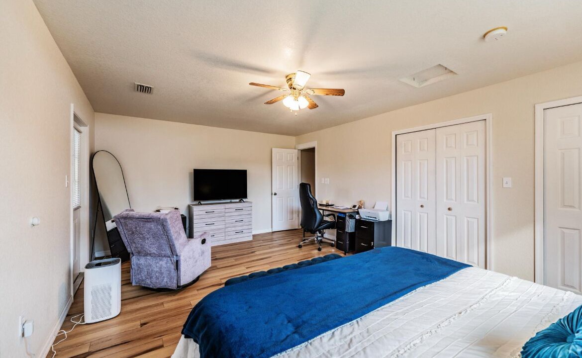 Photo of Bedroom in Durant