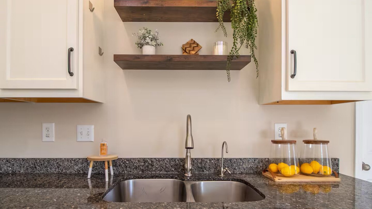 Photo of Kitchen in Seiglers Crossroads