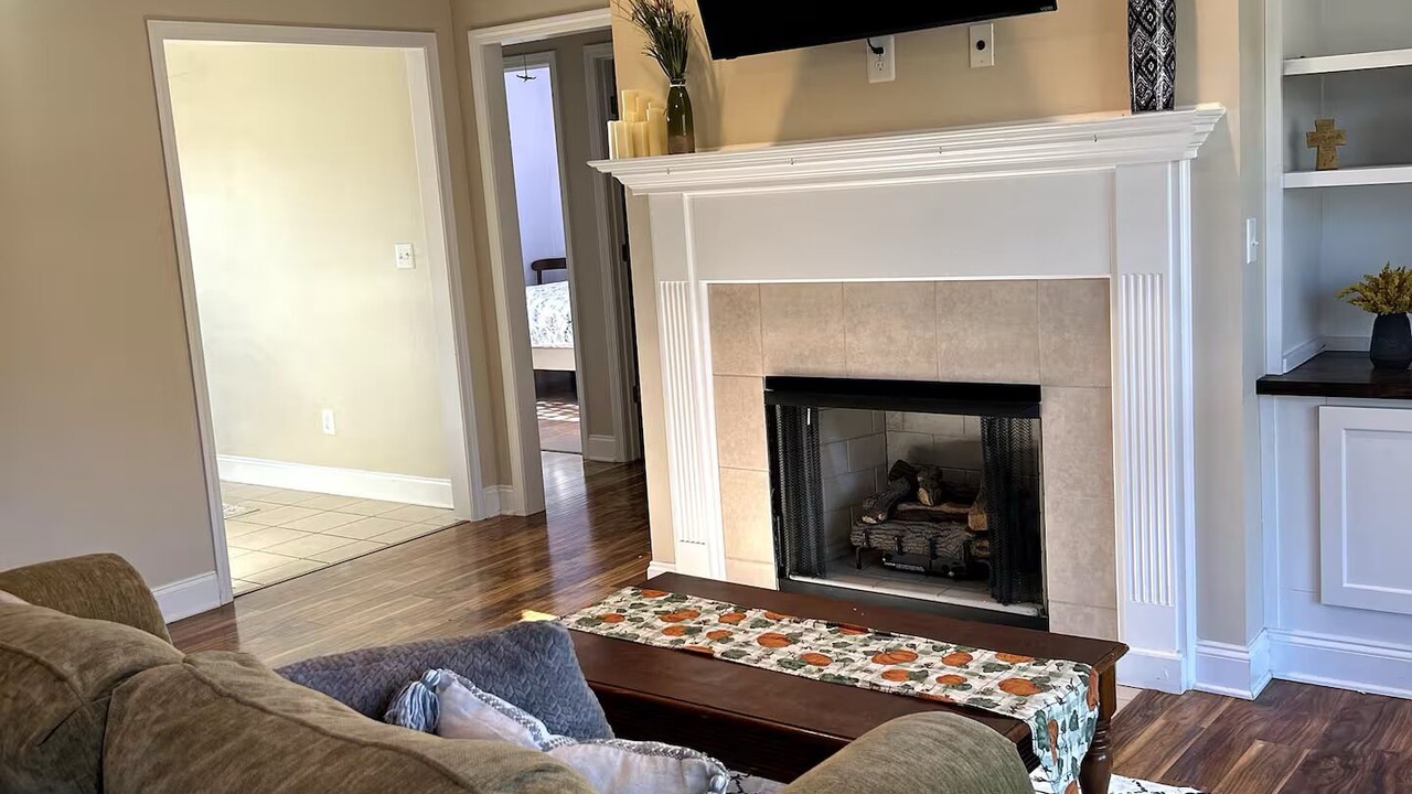 Photo of Livingroom in Seiglers Crossroads