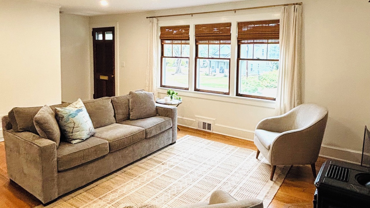 Photo of Livingroom in Greenville