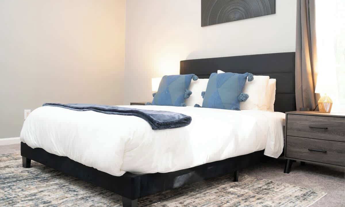 Photo of Bedroom in Lawrenceville