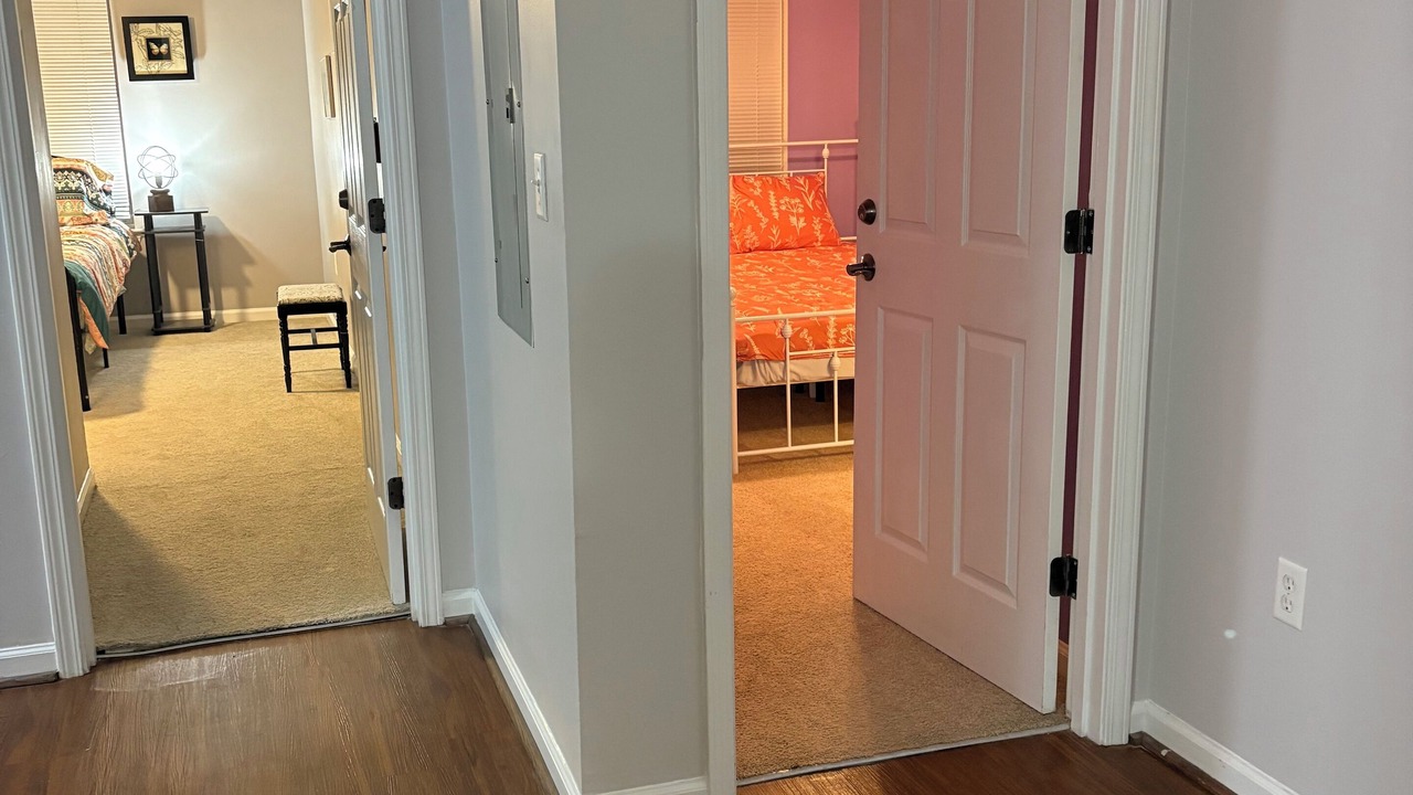Photo of Bedroom in Keowee