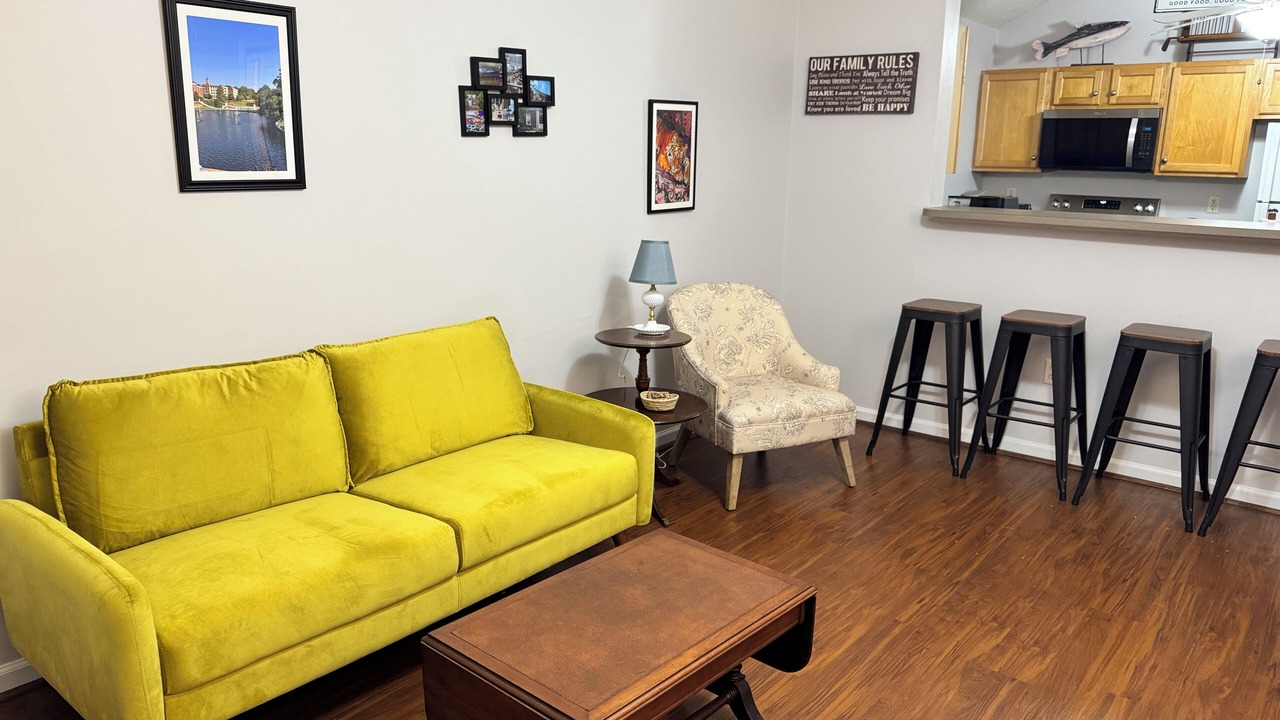 Photo of Livingroom in Keowee