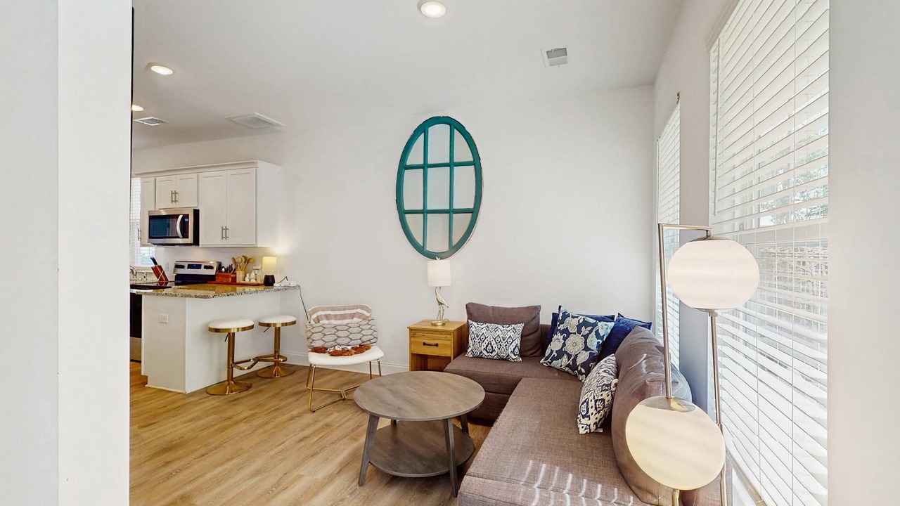 Photo of Livingroom in Goose Creek