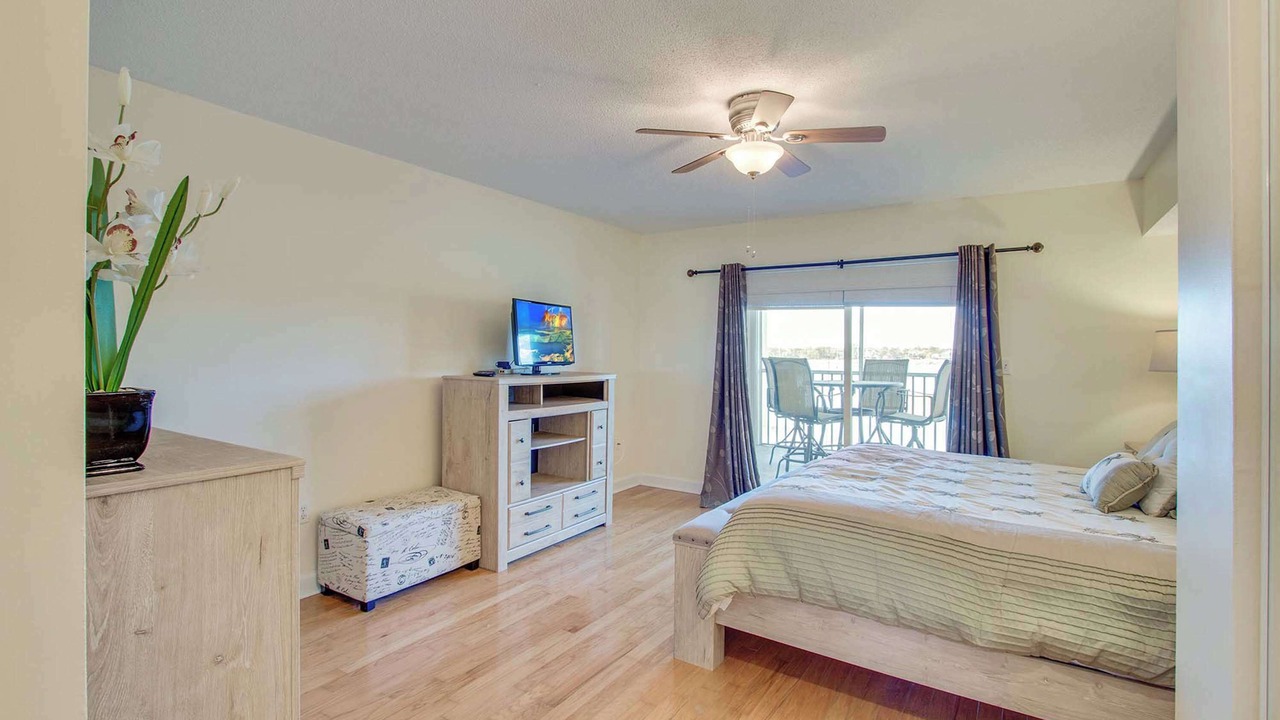 Photo of Bedroom in Folly Beach