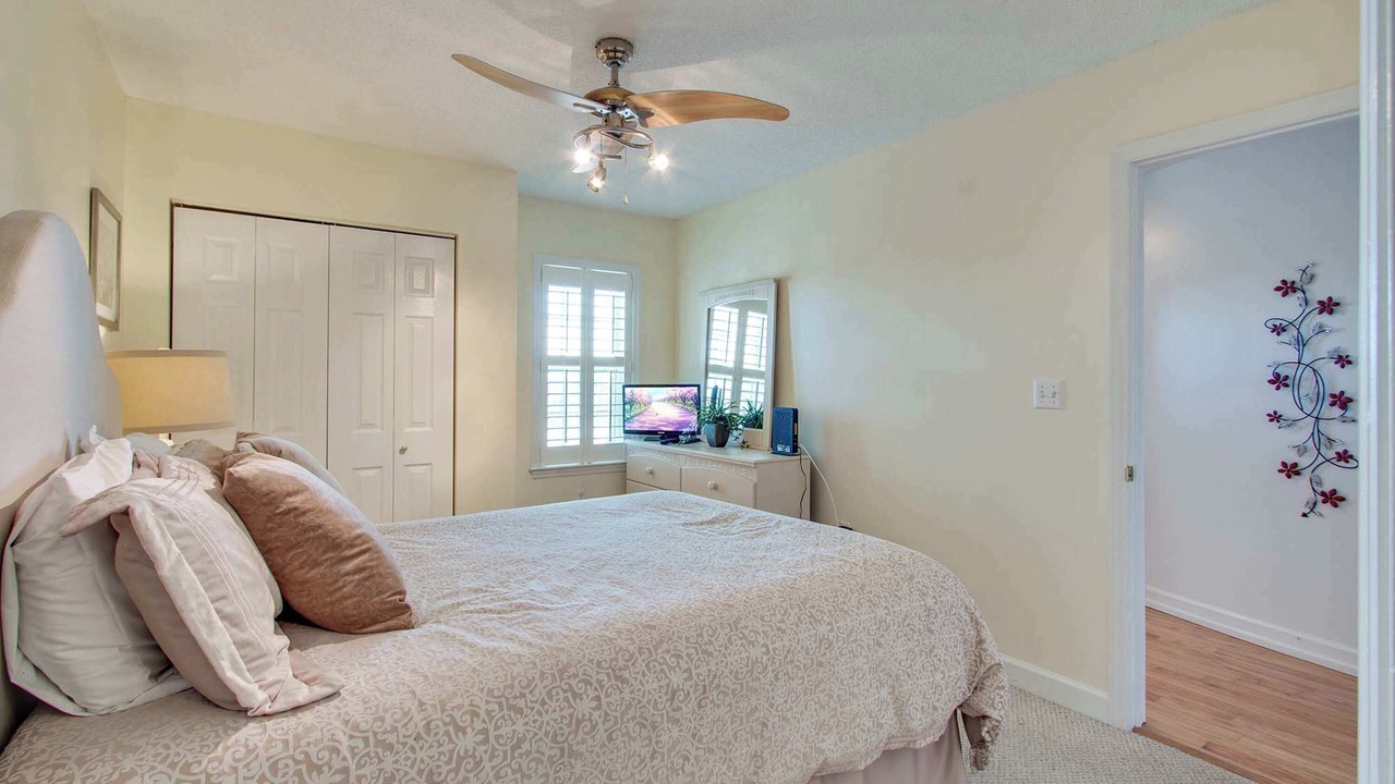 Photo of Bedroom in Folly Beach
