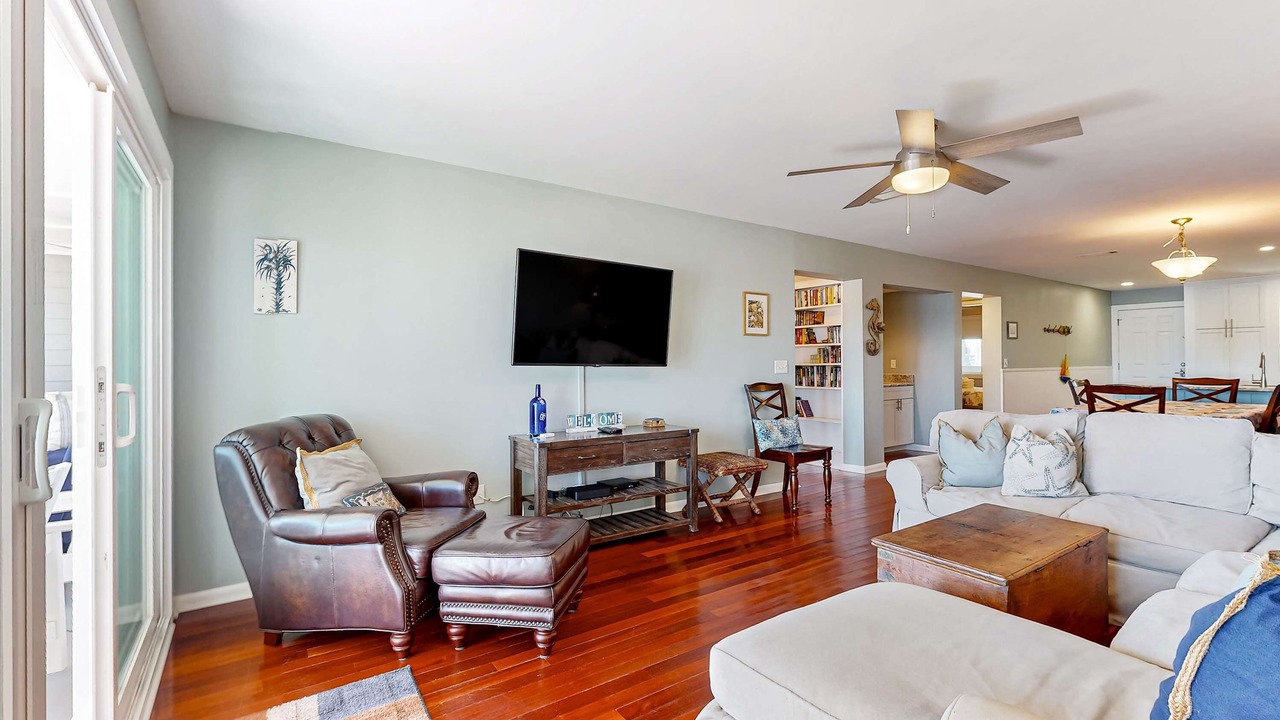 Photo of Livingroom in Folly Beach