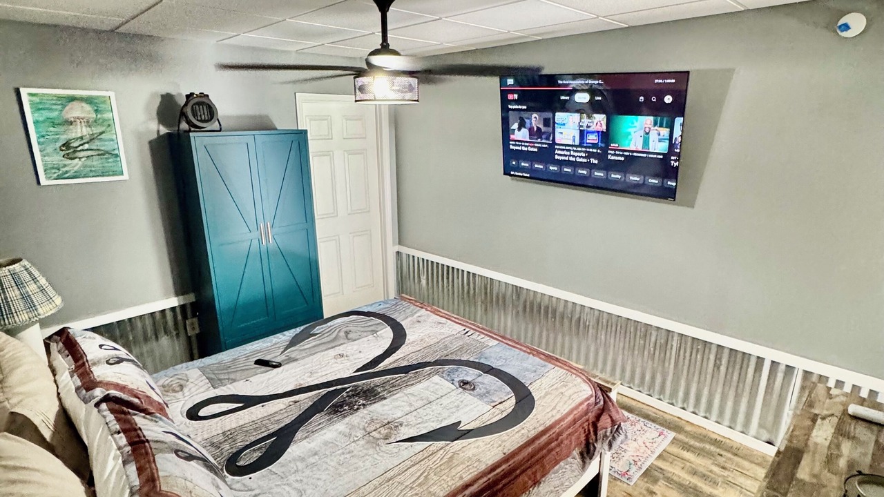 Photo of Bedroom in Midway