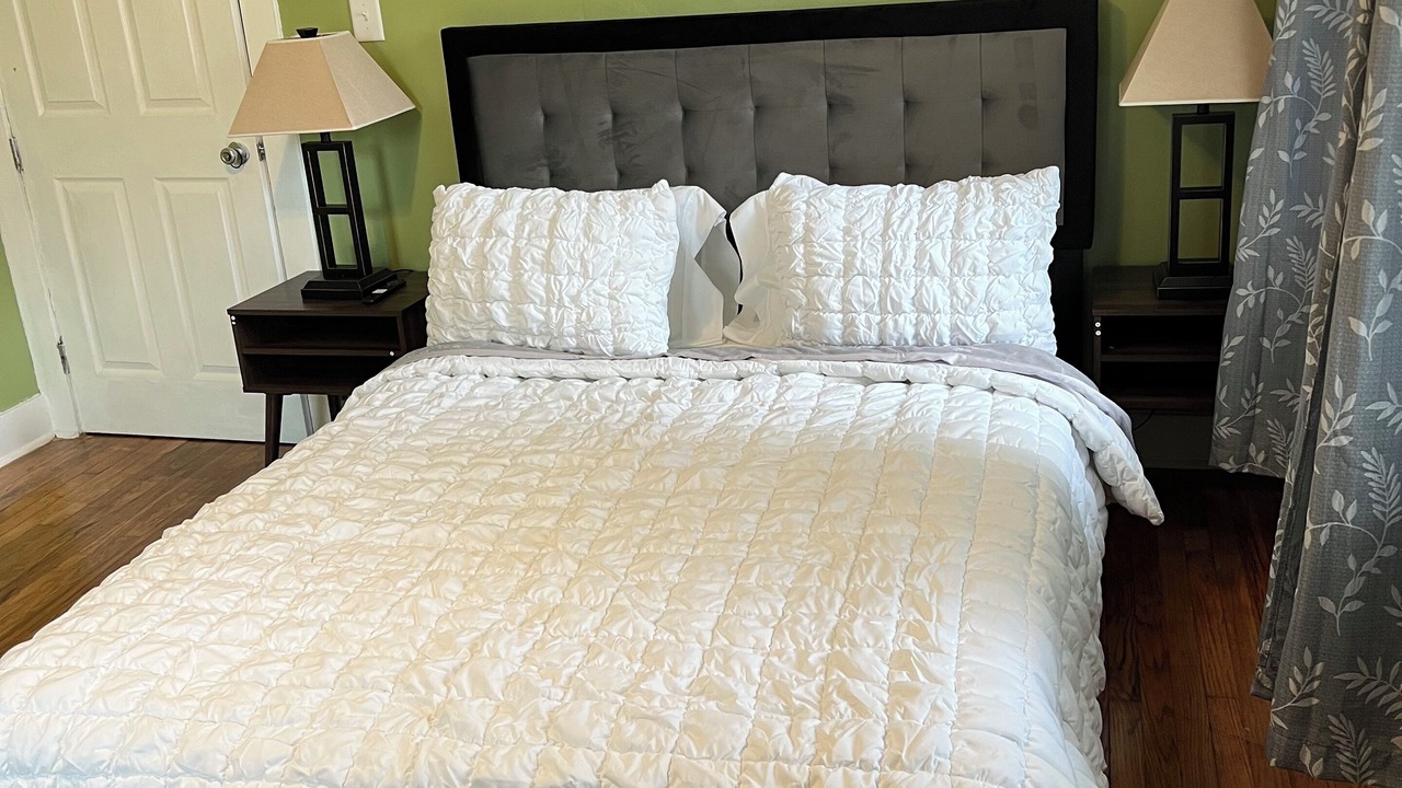 Photo of Bedroom in Pendleton King