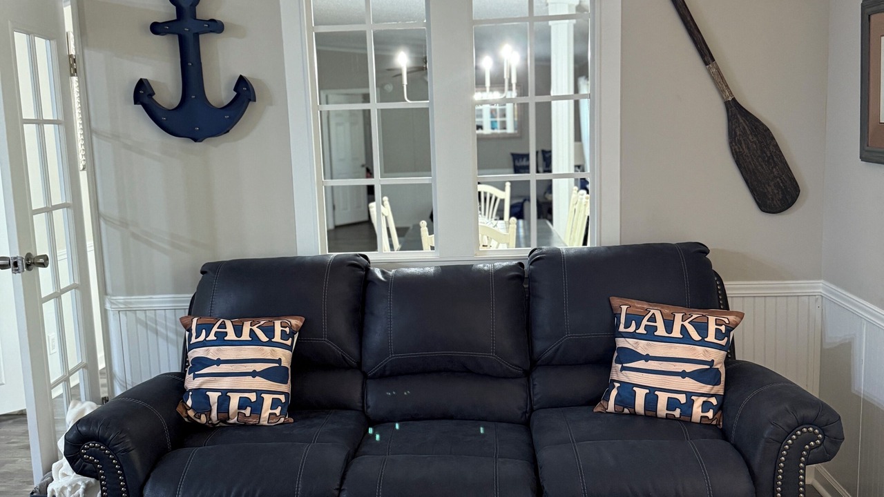 Photo of Livingroom in New London