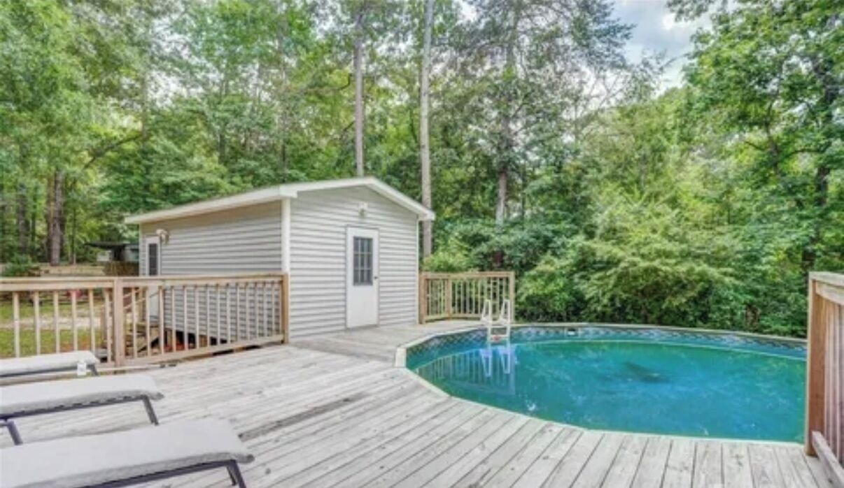 Photo of Outdoor in New London