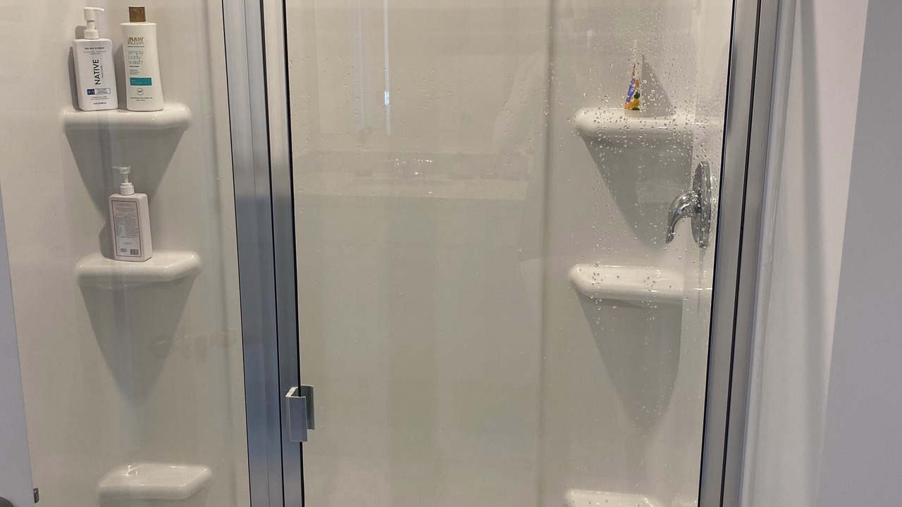 Photo of Bathroom in Peach Orchard