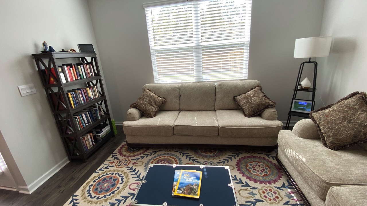 Photo of Livingroom in Peach Orchard
