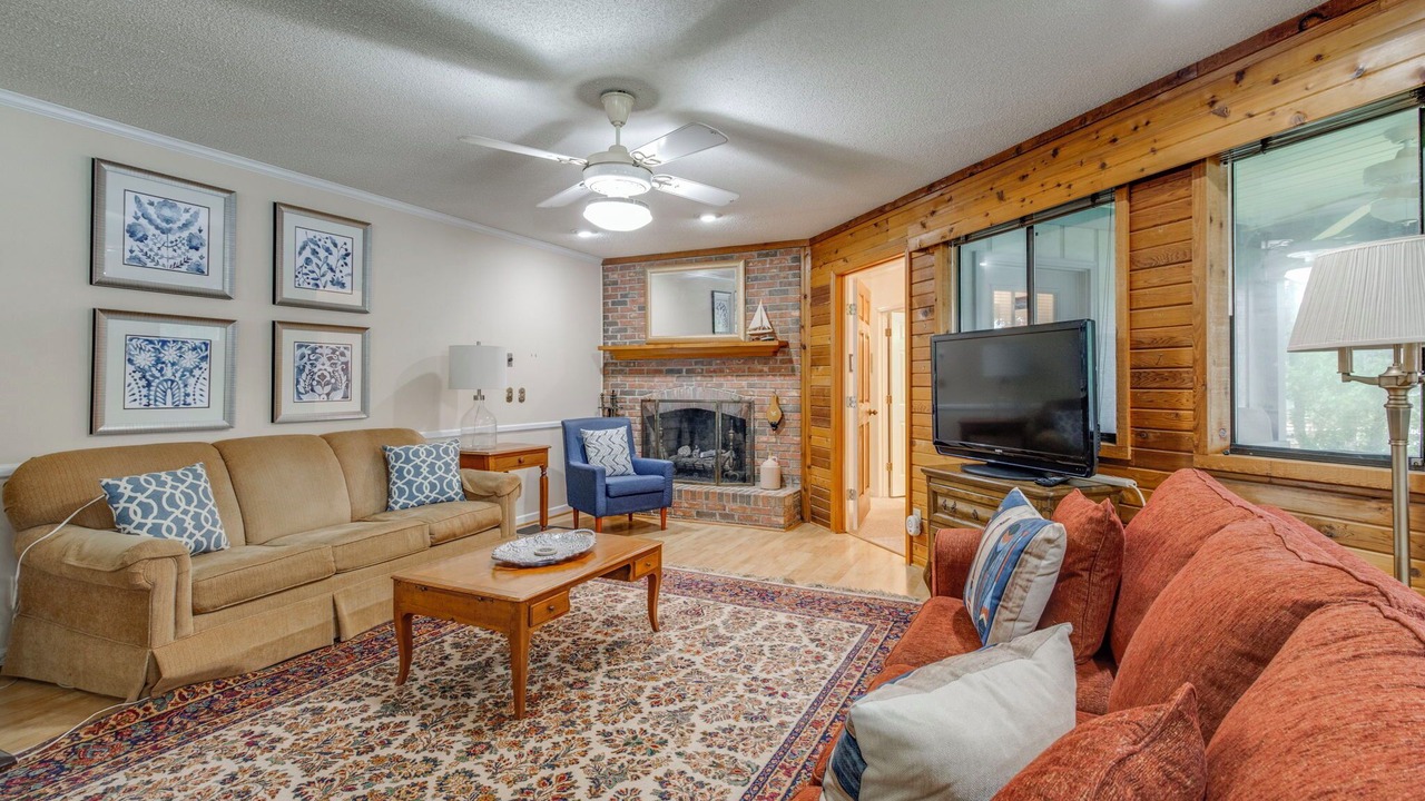 Photo of Livingroom in Chapin