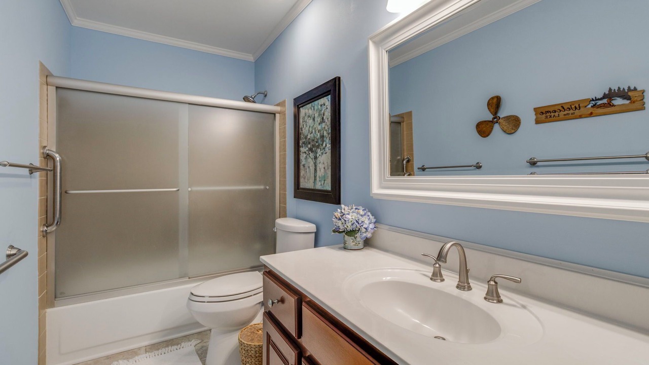 Photo of Bathroom in Chapin