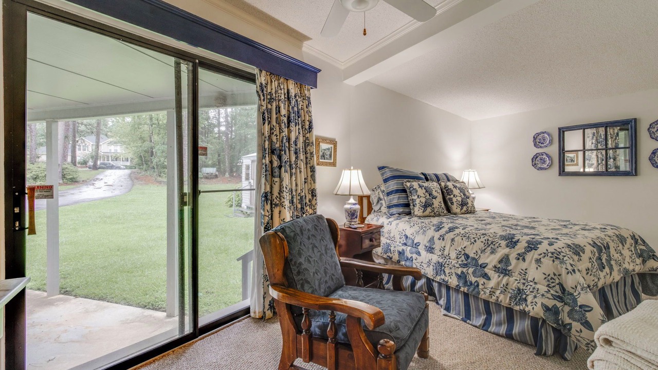 Photo of Bedroom in Chapin