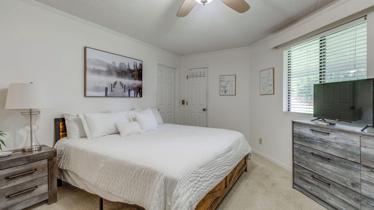 Photo of Bedroom in Chapin