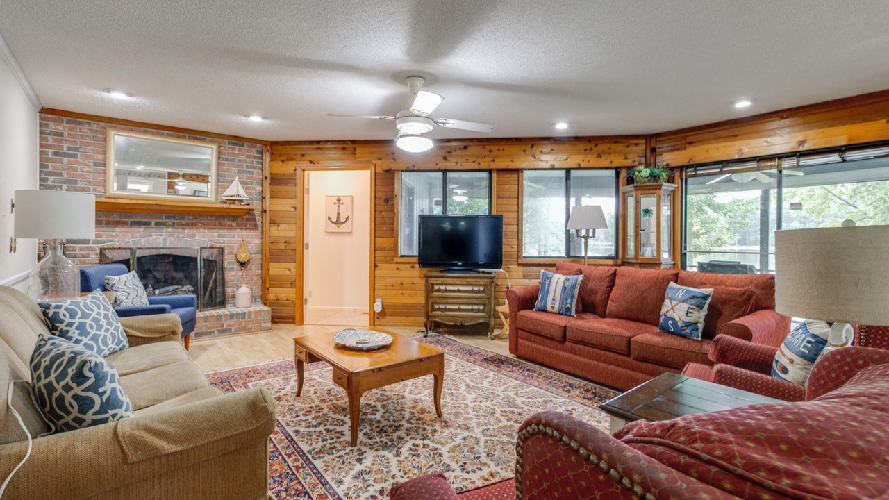 Photo of Livingroom in Chapin