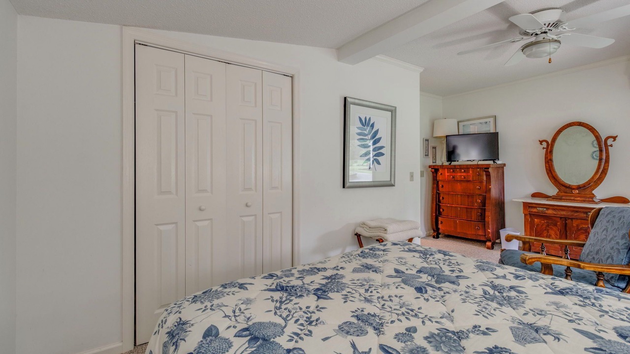 Photo of Bedroom in Chapin
