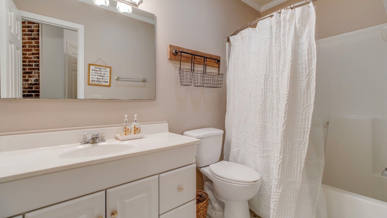 Photo of Bathroom in Chapin