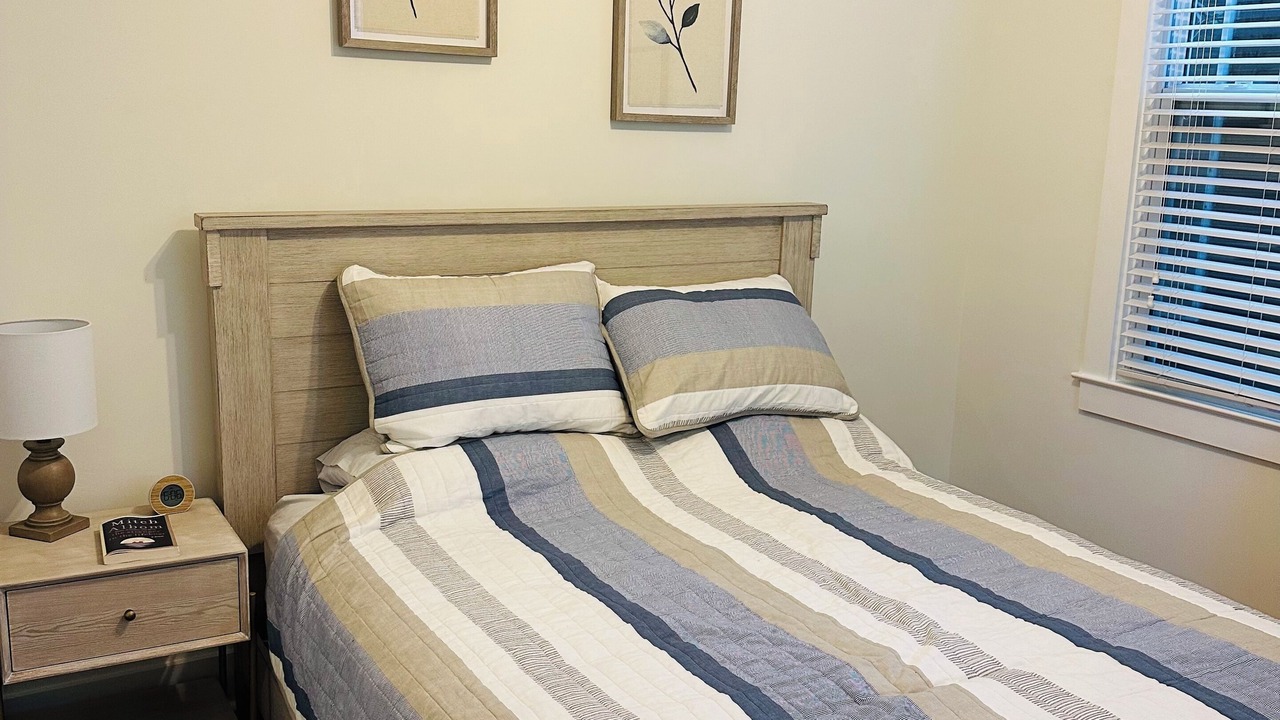 Photo of Bedroom in Midtown