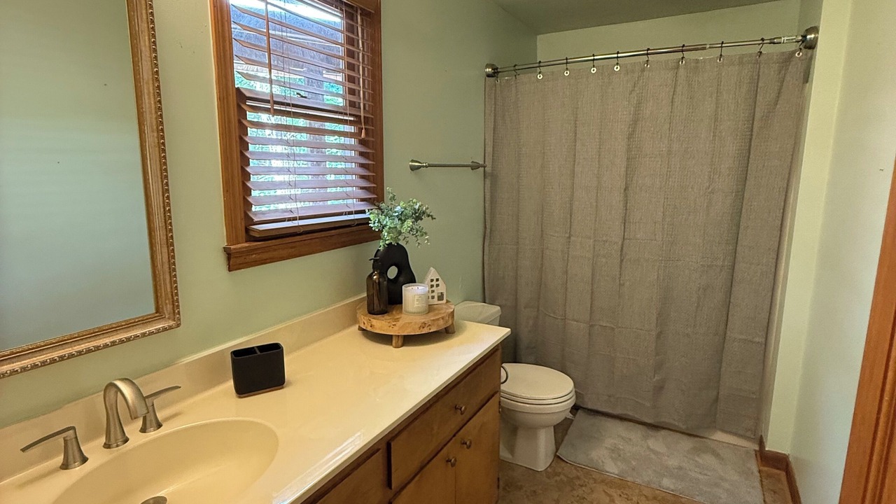 Photo of Bathroom in Townville