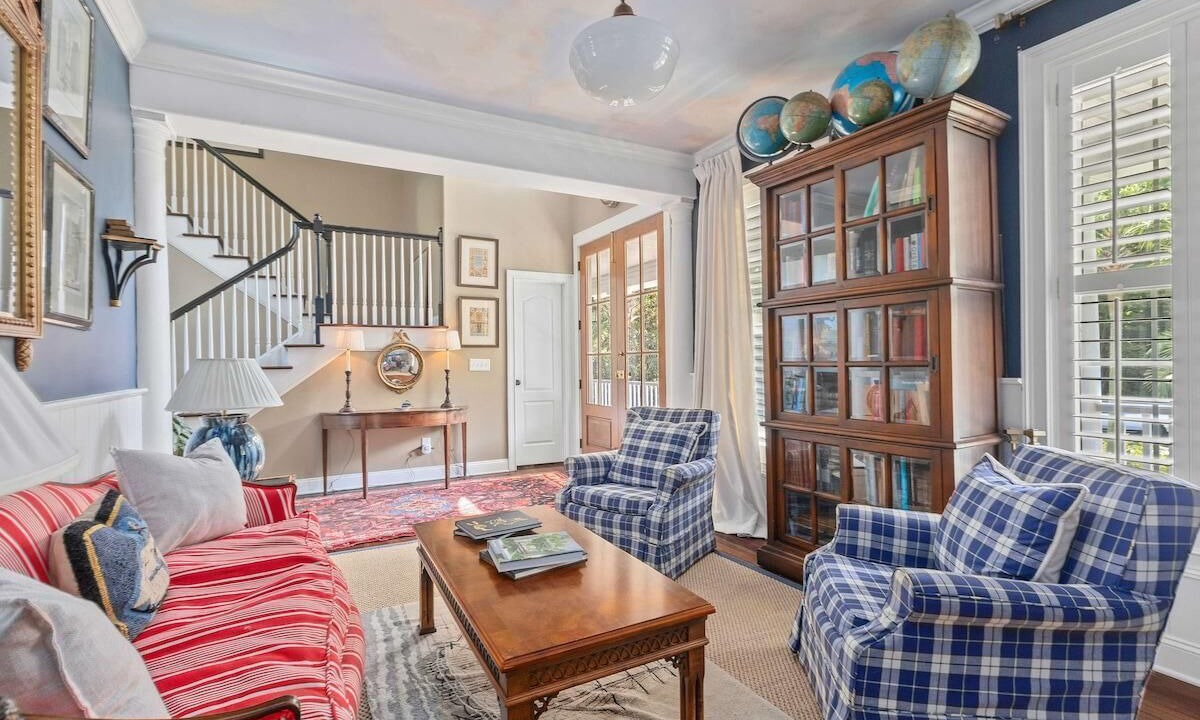 Photo of Livingroom in Johns Island