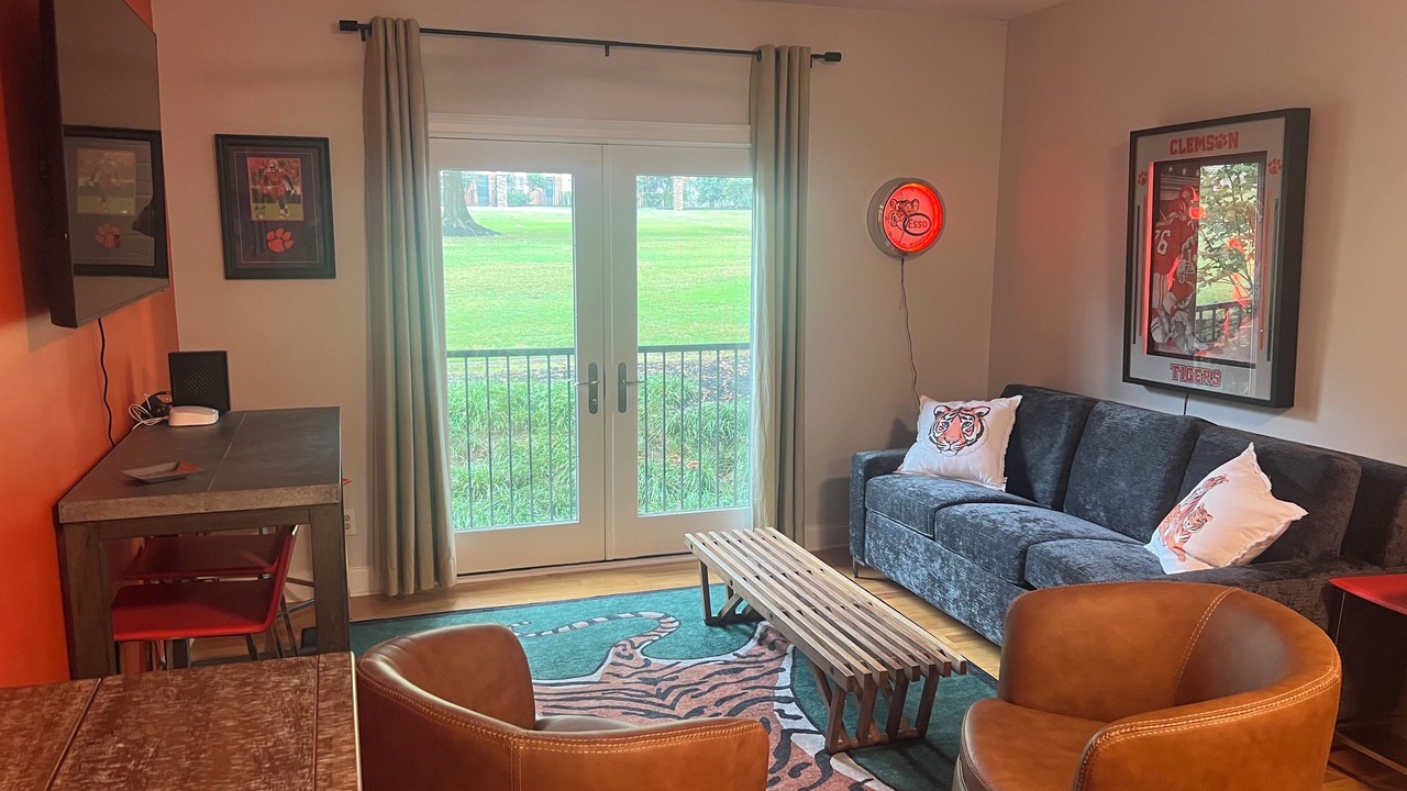 Photo of Livingroom in Clemson