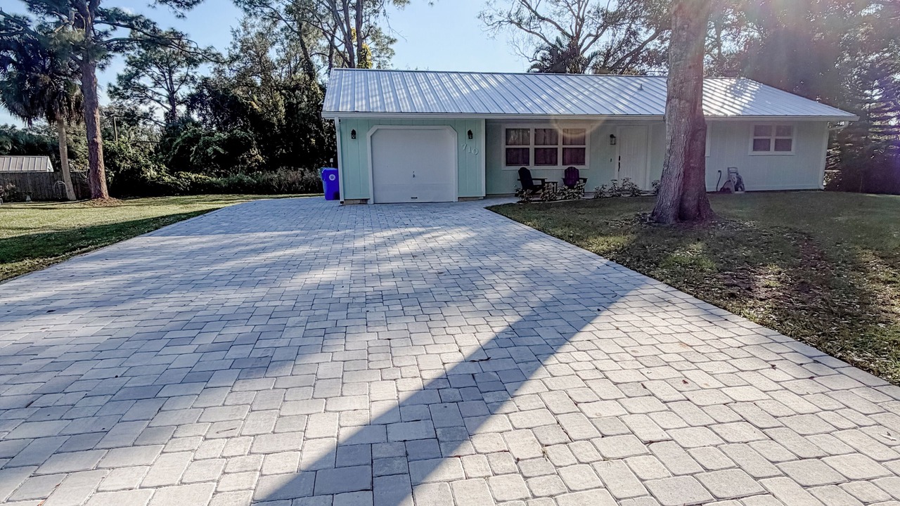 Photo of Outdoor in Sebastian Highlands